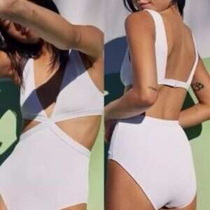 Aerie | White Ribbed Mix Crossover Cut Out One Piece Swimsuit | Size Medium Long